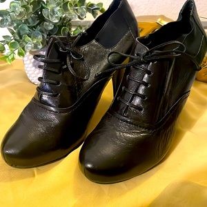 Black Leather Platform Shoe